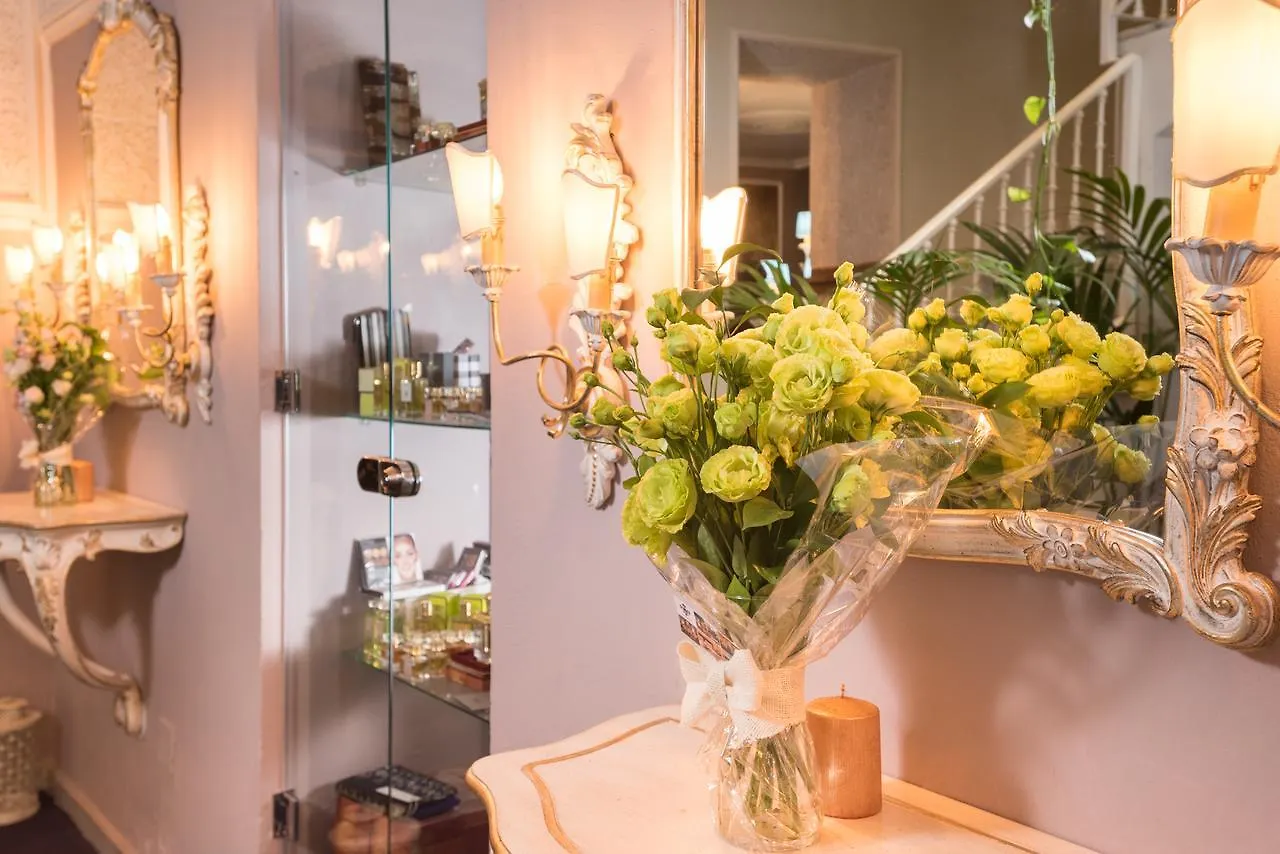 The Town House (Adults Only) Hotell Marbella Spanien