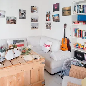 https://hostal-vidamia.hotelsinnerja.org